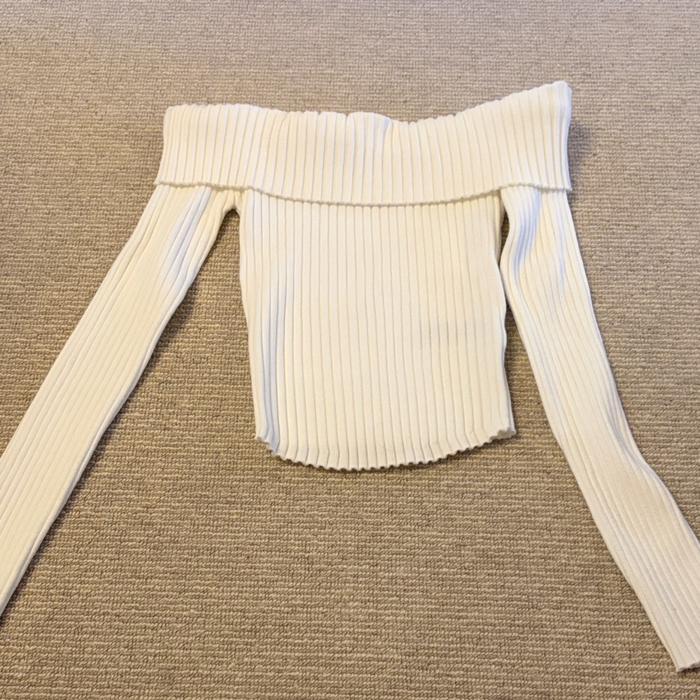 Edikted Off-Shoulder Ribbed Sweater - White